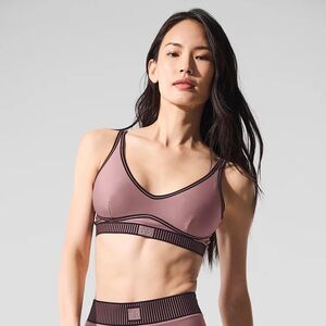ALO Yoga Airlift Lineup Bra NWT